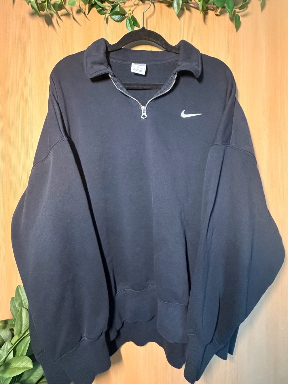 Nike Women’s Black Oversized Quarter-Zip - Picture 3 of 4